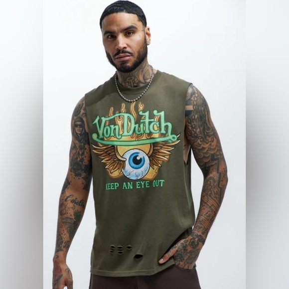 Von Dutch Keep An Eye Out Graphic Tee – Hunter Green – Size Medium – NWT - Picture 1 of 6